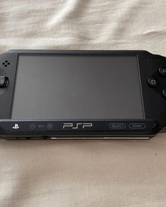 Sony Playstation PSP e1004-1C + 3 Giochi