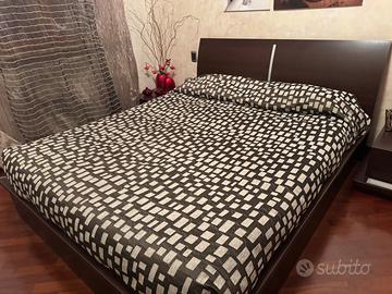 Letto matrimoniale con contenitore