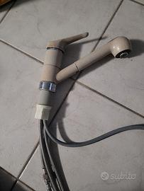 Rubinetto cucina con doccetta estraibile