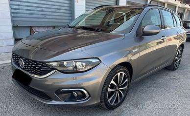 Fiat Tipo 1.6 Mjt 4 porte Lounge