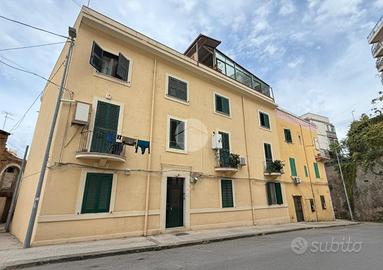 2 LOCALI A MESSINA