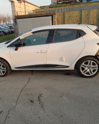RENAULT CLIO 2018