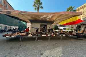 Passaggio attività di scarpe