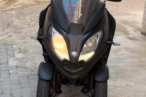 Piaggio MP3 300 HPE sport