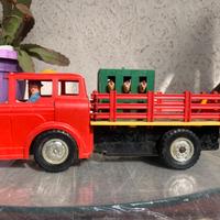 Camioncino della MARX con galline anni 60