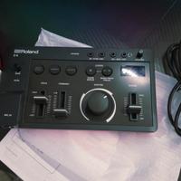  Roland E-4 