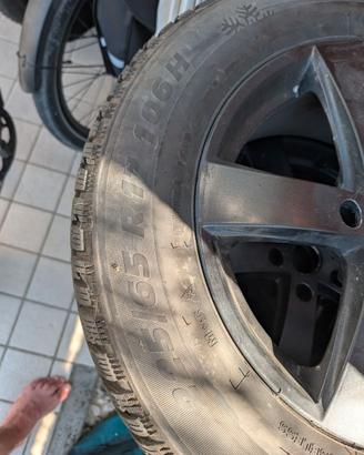 Gomme e cerchi 225-65-r17