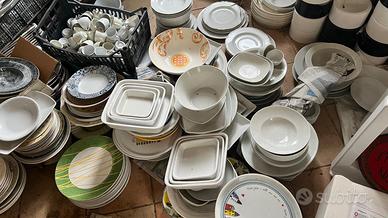 Stoviglie e piatti vari