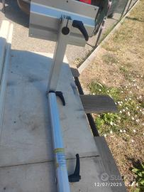 supporto per tavolino