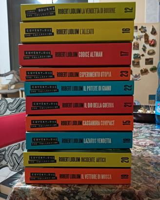 Lotto 10 libri Robert Ludlum  collana thriller 