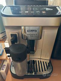 macchina da caffè Delonghi Magnifica Evo