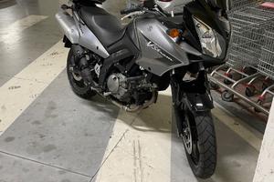 Suzuki Vstrom DL 650 del 2008