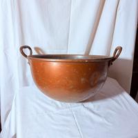 Antico secchio calderone in rame