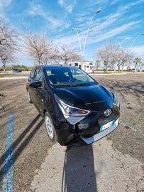 Toyota Aygo Connect 1.0 VVT-i 72 CV 5P. x-cite MMT