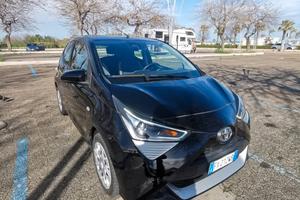 Toyota Aygo Connect 1.0 VVT-i 72 CV 5P. x-cite MMT