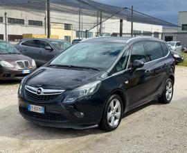 Opel zafira 2015 7 posti