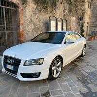 Audi a5 2.0 TDI S-Line Ambition 2010