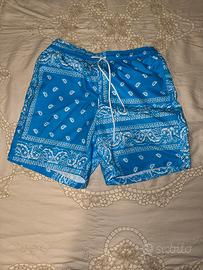 Pantaloncini azzurri motivo Bandana estivi
