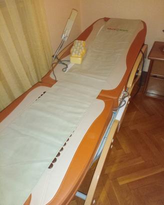 lettino massaggiante con pietre di giada e rulli