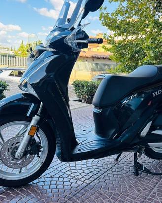 HONDA SH 150 TUTTO INCLUSO ANCHE PASSAGGIO! MINI