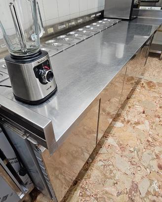 Attrezzature ristorazione complete e arredo bar