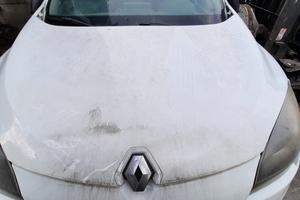 RENAULT MEGANE STATION WAGON 2012 - COFANO ANTERIO