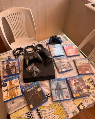Play Station 4 Slim 1 TB + 3 controller + 9 giochi