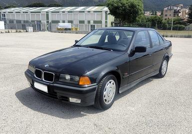 BMW e36 320i