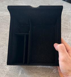 Organizer consolle centrale Tesla