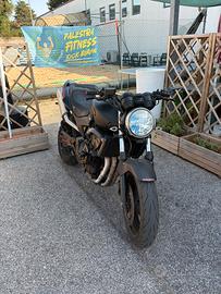 Hornet 600 2004