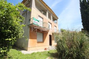 CASA SINGOLA IN CENTRO CON CORTE PRIVATA