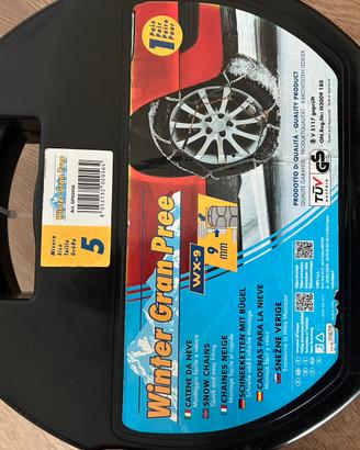 NUOVE catene da neve per auto, mai aperte.