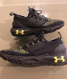 Sneakers nera Under Armour uomo