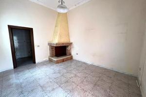 CASA SEMINDIPENDENTE A MESAGNE