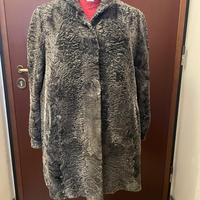 Pelliccia corta astrakan