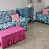 n. 2 divani letto 3 posti 