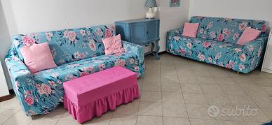 n. 2 divani letto 3 posti 