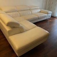 Divano in pelle Poltrone e Sofa