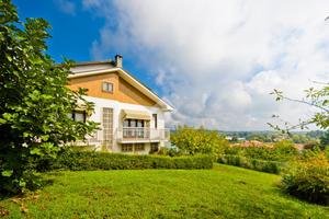 VILLA SINGOLA A PECETTO TORINESE