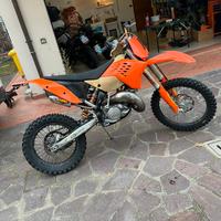 KTM 125