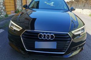 Audi a4 b9 2.0 business Stronic