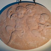 Bassorilievo in terracotta toscana