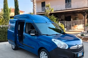 Fiat Doblo Doblò 1.4 T-Jet Natural Power PC-TN Car