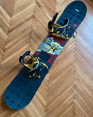 Rossignol Contrast snowboard con attacchi