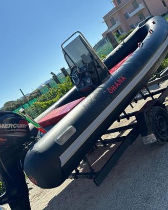 Gommone NOVURANIA 5.70 rifitting chiavi in mano