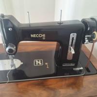 Vecchia macchina per cucine Necchi