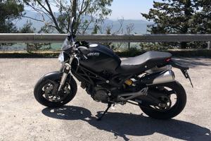 Ducati Monster 696+ 2010 – Impeccabile