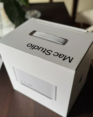 Mac Studio M1 Max – 32GB RAM – CPU 12c / GPU 30c