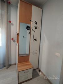 Armadio salvaspazio da ingresso
