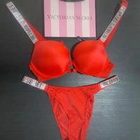 Set Victoria’s Secret push up